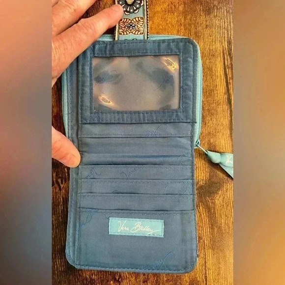 Vera Bradley | ladies bifold wallet - Picture 3 of 11